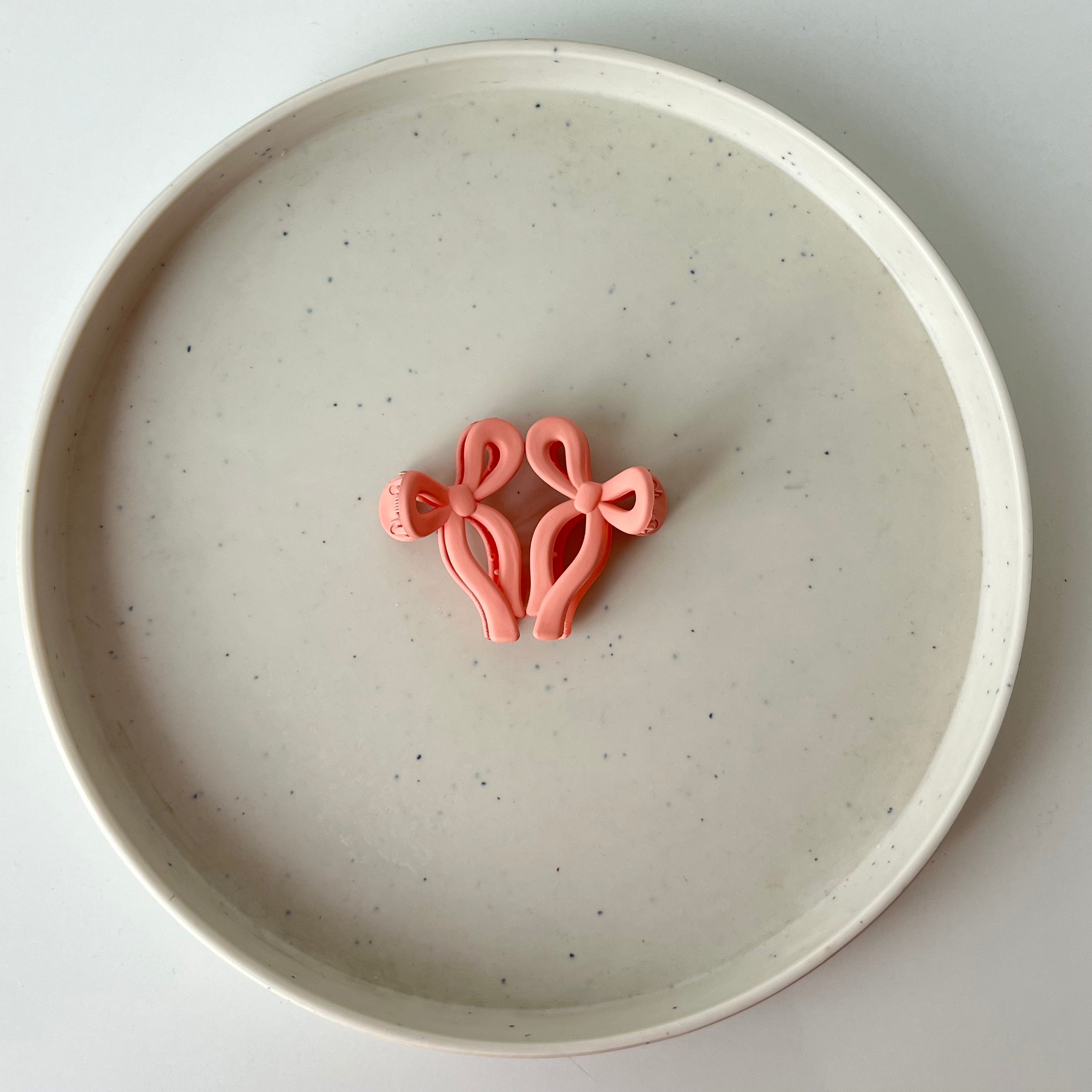 Matte Ribbon – Small Bow Hair Claw